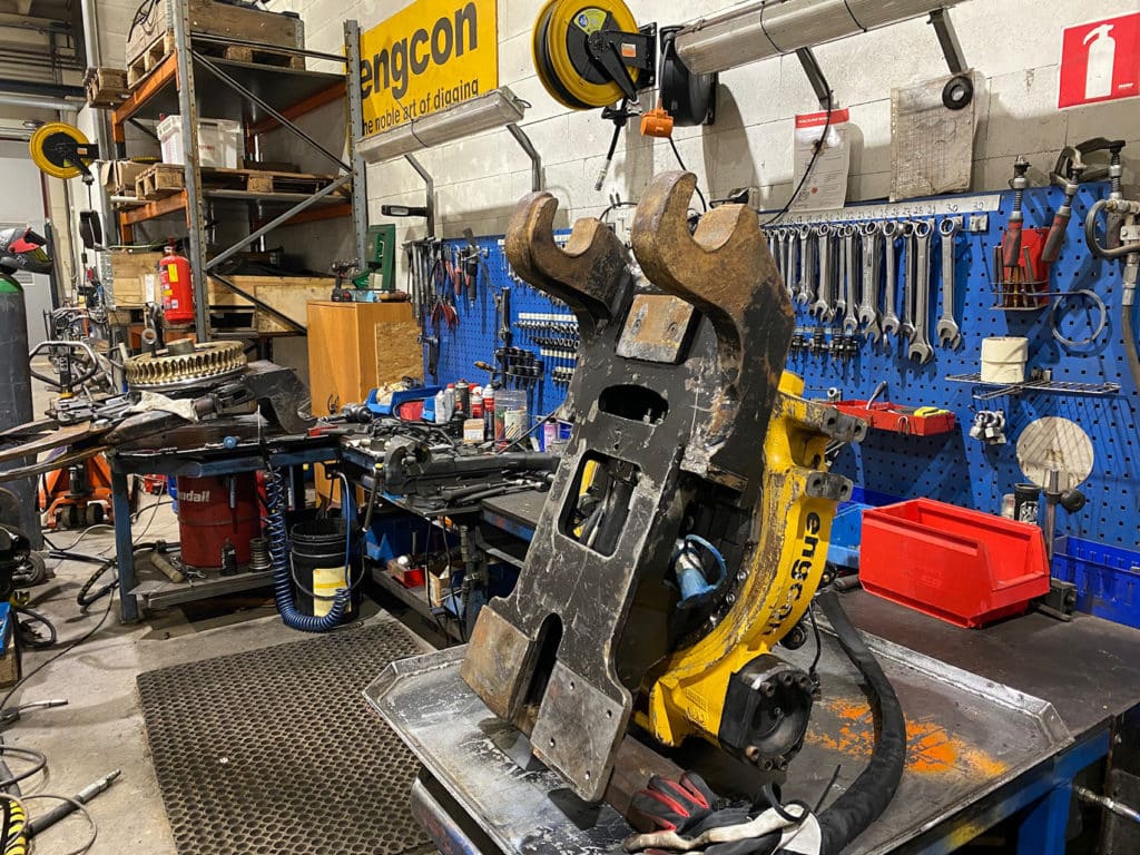 engcon kauhanpyörittäjän korjaus - ota yhteyttä vklhuolto.fi